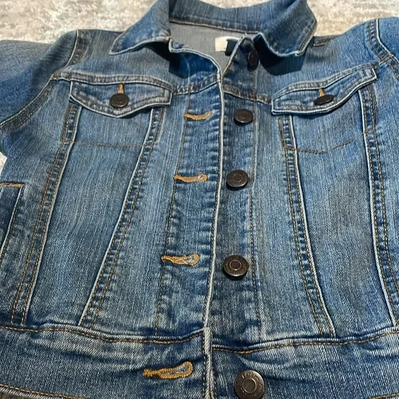 Old navy girls denim jacket. Size medium (8) - Picture 5 of 5